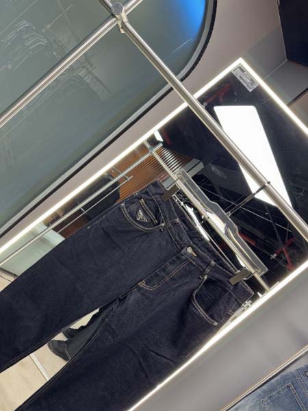 2025年4月24日入荷新作PRADAジーパン 原版复刻高級品香港の会社超厳選★入手困難/誕生日プレゼント/yinx工場29-38