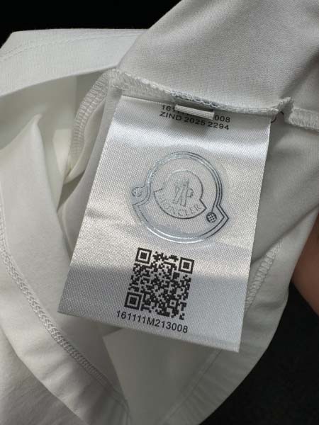 2025年4月25日入荷新作MONCLER半袖Tシャツ 原版复刻高級品香港の会社超厳選★入手困難/誕生日プレゼント/yinx工場