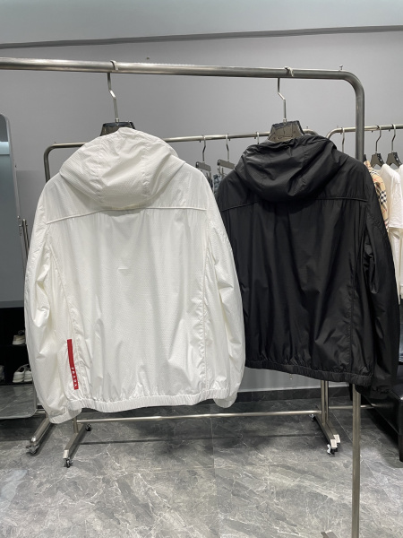 2025年4月25日入荷新作PRADAジャケット 原版复刻高級品香港の会社超厳選★入手困難/誕生日プレゼント/yinx工場