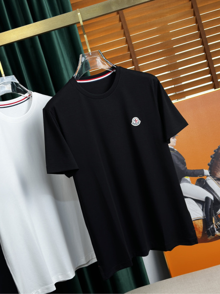 2025年4月25日入荷新作MONCLER半袖Tシャツ 原版复刻高級品香港の会社超厳選★入手困難/誕生日プレゼント/yinx工場