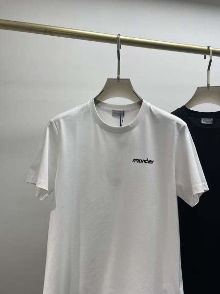 2025年4月26日入荷新作MONCLER半袖Tシャツ 原版复刻高級品香港の会社超厳選★入手困難/誕生日プレゼント/yinx工場