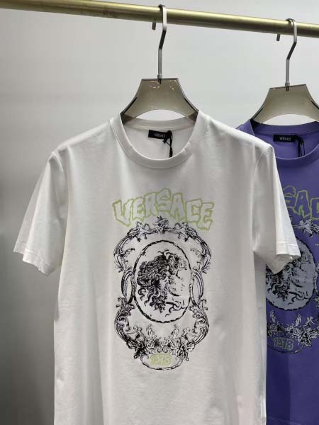 2025年4月26日入荷新作Versace半袖Tシャツ 原版复刻高級品香港の会社超厳選★入手困難/誕生日プレゼント/yinx工場