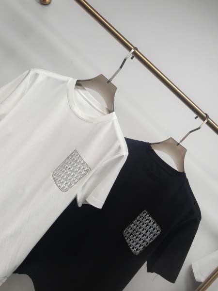 2025年4月26日入荷新作DIOR半袖Tシャツ 原版复刻高級品香港の会社超厳選★入手困難/誕生日プレゼント/yinx工場