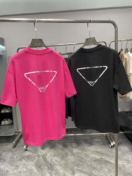 2025年4月26日入荷新作PRADA半袖Tシャツ 原版复刻高級品香港の会社超厳選★入手困難/誕生日プレゼント/yinx工場