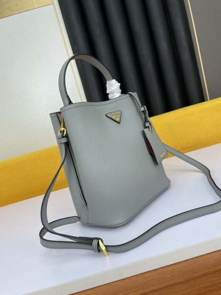 2025年4月27日入荷新作 PRADA 新品Double Saffiano 1BA213#   SIZE: ：23*13*22 cm  /XX工場