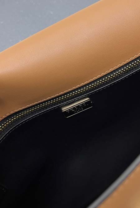 2025年4月29日入荷新作 PRADA NaPa型番：大 H08882，小 H08883サイズ大 ：35X19.5X10.5CMサイズ小 ：24X13.5X6CM/XX工場