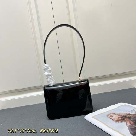 2025年4月29日入荷新作CELINE 2024秋季新作 GARANCELINEサイズ：18.5*13*7cm /XX工場