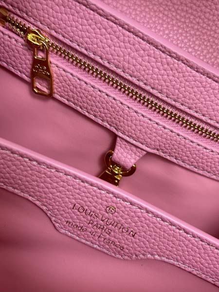 2025年4月29日入荷新作 中 Louis VuittonM24698Capucines BB Taurillon牛革 26.5 x17.5 x9CM /XX工場