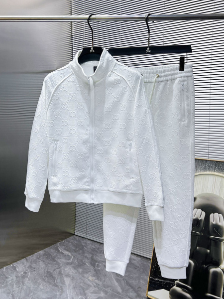 2025年4月1日入荷新作GUCCI春秋メンズ 上下セットM...