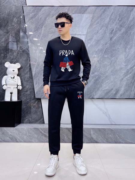 2025年4月1日入荷新作PRADA春秋メンズ 上下セットM...