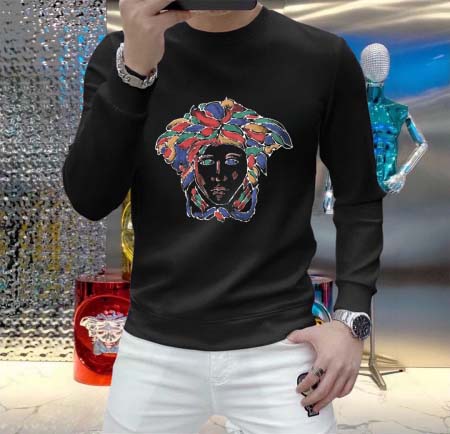 2025年4月2日入荷新作VERSACEメンズ トレーナーM...