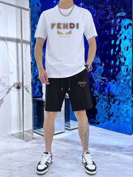 2025年4月2日入荷新作FENDI夏メンズ 上下セットM-...