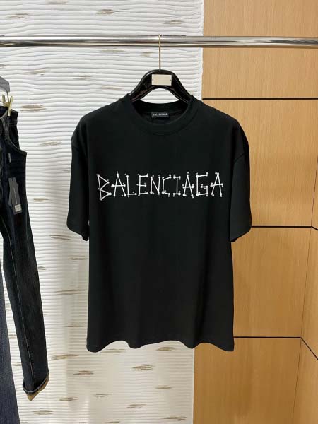 2025年4月3日入荷新作BALENCIAGA半袖 Tシャツ...