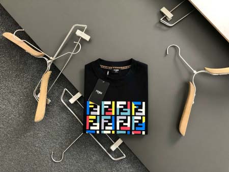 2025年4月3日入荷新作FENDI半袖 Tシャツ高級品/L...