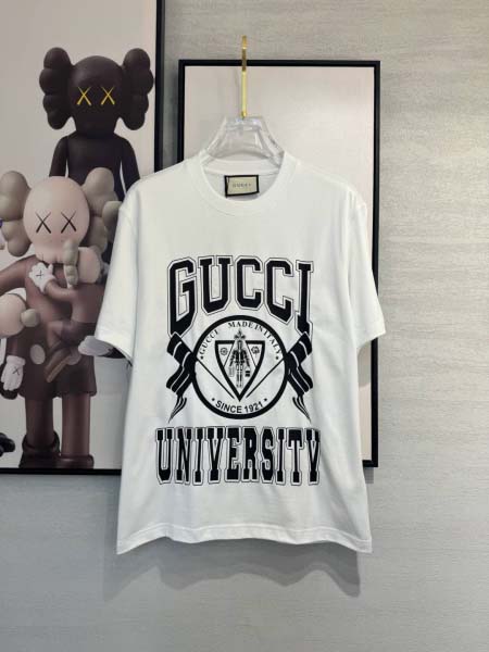 2025年4月4日入荷新作Gucci半袖 Tシャツ高級品/L...