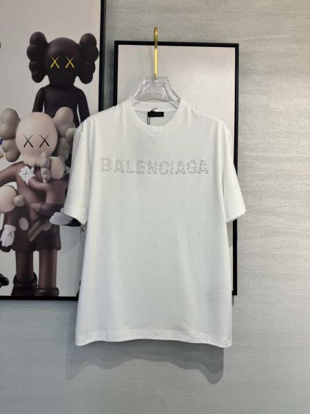 2025年4月4日入荷新作Balenciaga半袖 Tシャツ...