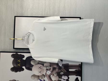 2025年4月4日入荷新作Prada半袖 Tシャツ高級品/L...