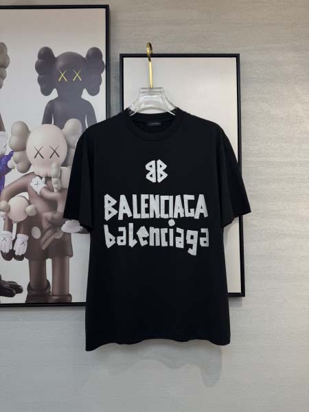 2025年4月4日入荷新作Balenciaga半袖 Tシャツ...
