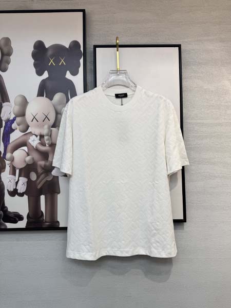 2025年4月4日入荷新作Fendi半袖 Tシャツ高級品/L...