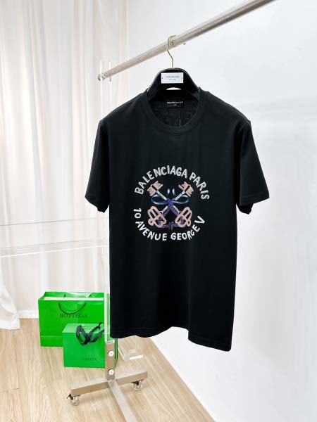 2025年4月4日入荷新作Balenciaga半袖 Tシャツ...