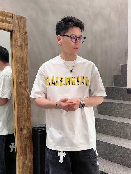 2025年4月4日入荷新作Balenciaga半袖 Tシャツ...