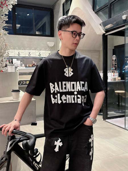2025年4月4日入荷新作Balenciaga半袖 Tシャツ...