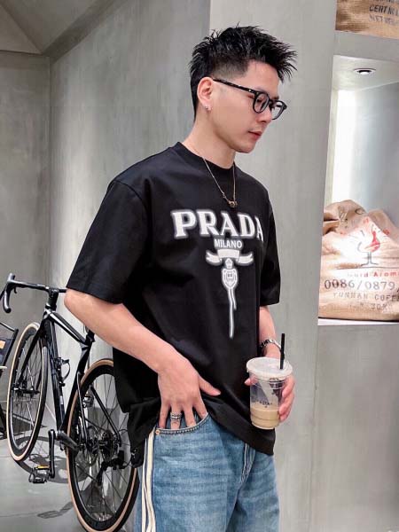 2025年4月4日入荷新作Prada半袖 Tシャツ高級品/L...