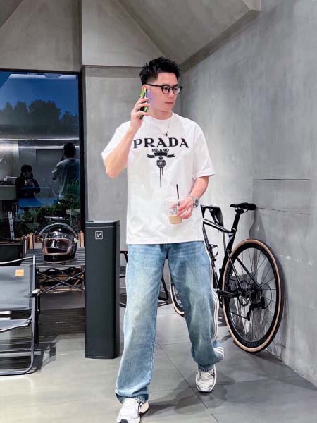 2025年4月4日入荷新作Prada半袖 Tシャツ高級品/L...