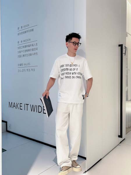 2025年4月4日入荷新作Louis Vuitton半袖 Tシャツ高級品/LD工場