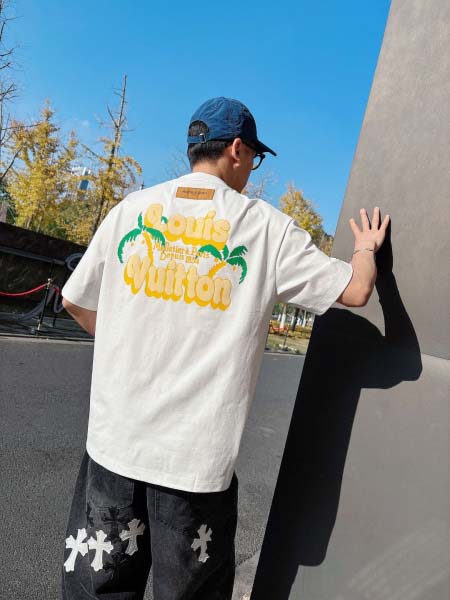 2025年4月4日入荷新作Louis Vuitton半袖 T...