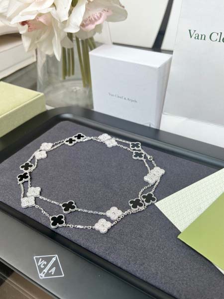 2025年4月4日入荷新品van cleef & arpel...