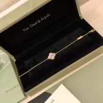 2025年4月4日入荷新品van cleef & arpelsブレスレットギフト/誕生日/記念品/アクセサリーxin工場