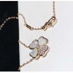 2025年4月4日入荷新品van cleef & arpelsネックレスギフト/誕生日/記念品/アクセサリーxin工場