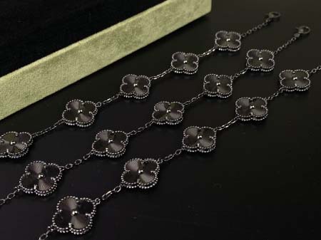 2025年4月4日入荷新品van cleef & arpel...