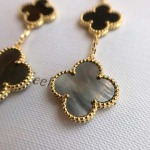 2025年4月4日入荷新品van cleef & arpelsピアスギフト/誕生日/記念品/アクセサリーxin工場