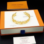 2025年4月4日入荷新品Louis Vuitton腕輪/ブレスレットギフト/誕生日/記念品/アクセサリーxin工場