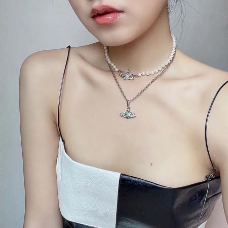 2025年4月4日入荷新品vivienneネックレスギフト/...