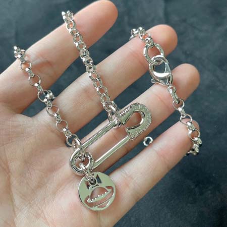 2025年4月4日入荷新品vivienneネックレスギフト/...