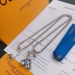 2025年4月4日入荷新品Louis Vuittonネックレスギフト/誕生日/記念品/アクセサリーxin工場