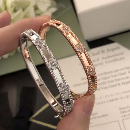2025年4月4日入荷新品van cleef & arpel...