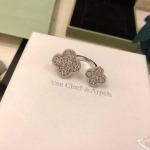 2025年4月4日入荷新品van cleef & arpelsネックレスギフト/誕生日/記念品/アクセサリーxin工場