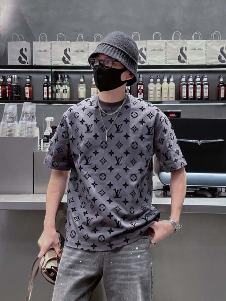 2025年4月6日入荷新作Louis Vuitton半袖 T...