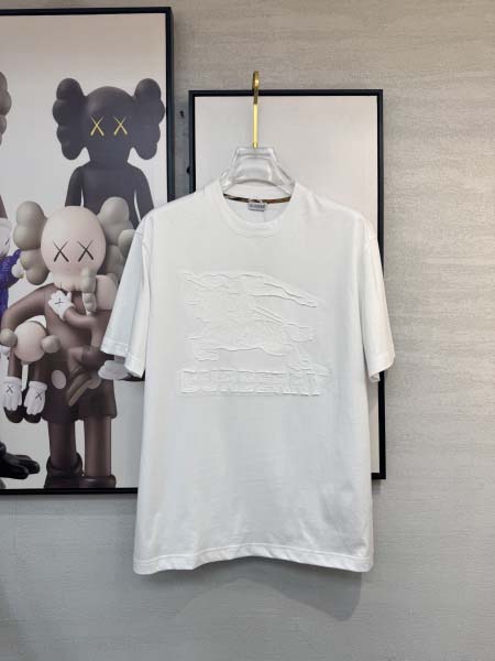 2025年4月6日入荷新作BURBERRY半袖 Tシャツ高級...