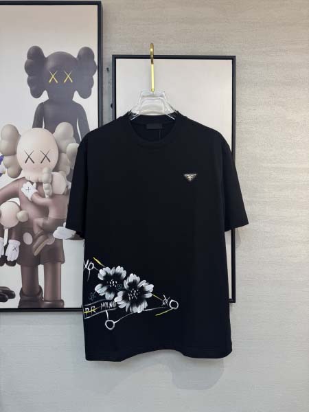 2025年4月6日入荷新作Prada半袖 Tシャツ高級品/L...