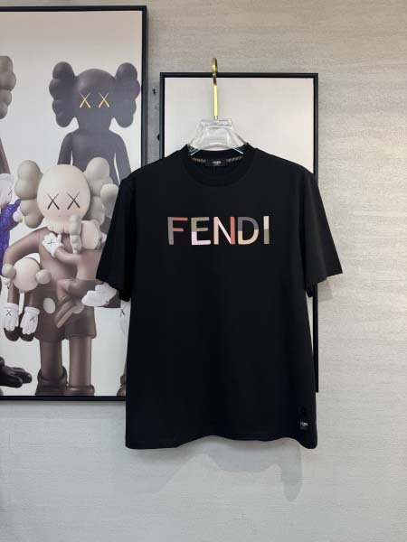 2025年4月6日入荷新作Fendi半袖 Tシャツ高級品/L...