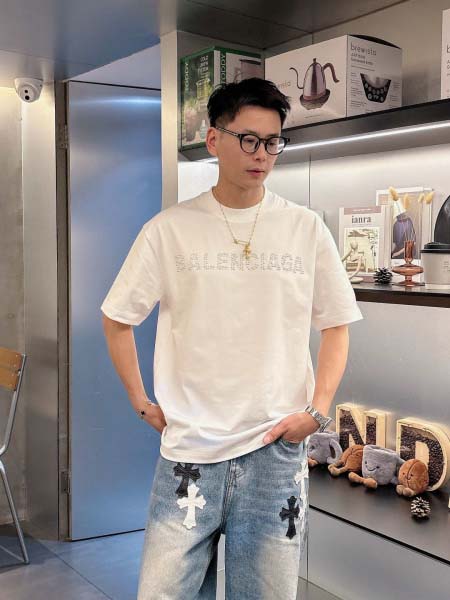 2025年4月6日入荷新作BALENCIAGA半袖 Tシャツ...