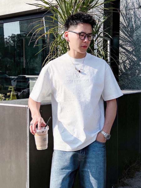 2025年4月6日入荷新作Louis Vuitton半袖 T...