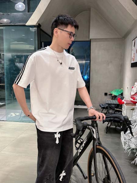 2025年4月6日入荷新作Gucci半袖 Tシャツ高級品/L...