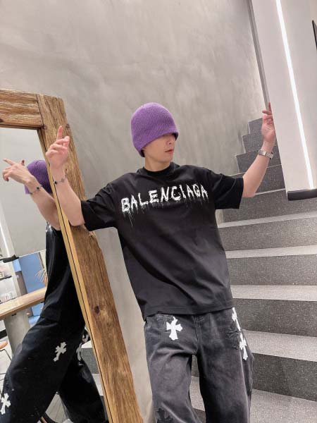 2025年4月6日入荷新作BALENCIAGA半袖 Tシャツ...