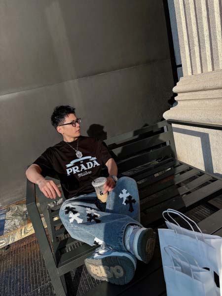 2025年4月6日入荷新作Prada半袖 Tシャツ高級品/L...